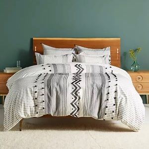 Anthropologie Embellished Pendana Duvet Set, Queen
